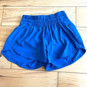Lululemon Tracker Low Rise Lined Shorts 4”